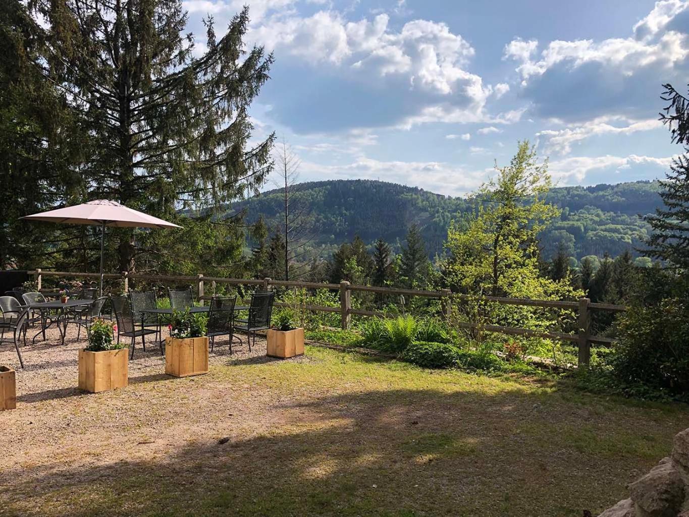 Granges-sur-Vologne Camping Du Chateau מראה חיצוני תמונה