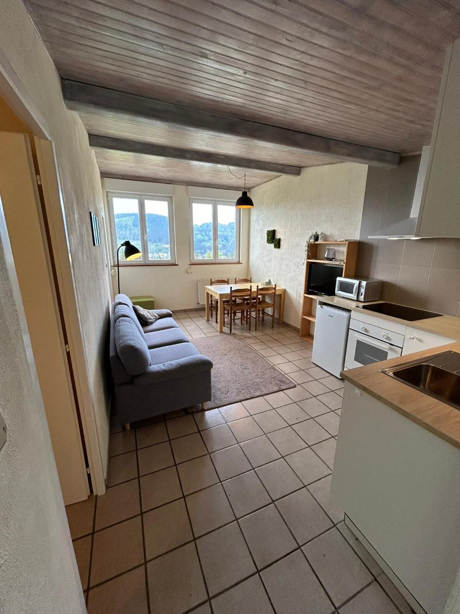Granges-sur-Vologne Camping Du Chateau מראה חיצוני תמונה